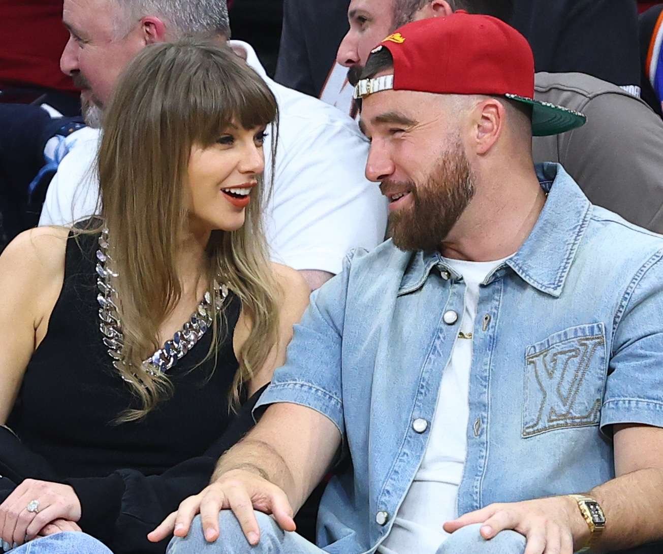travis kelce taylor swift